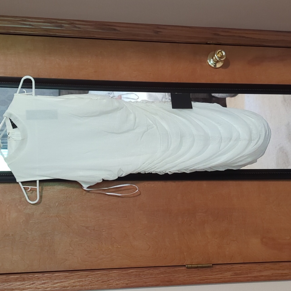 White Lulu's dress size medium
